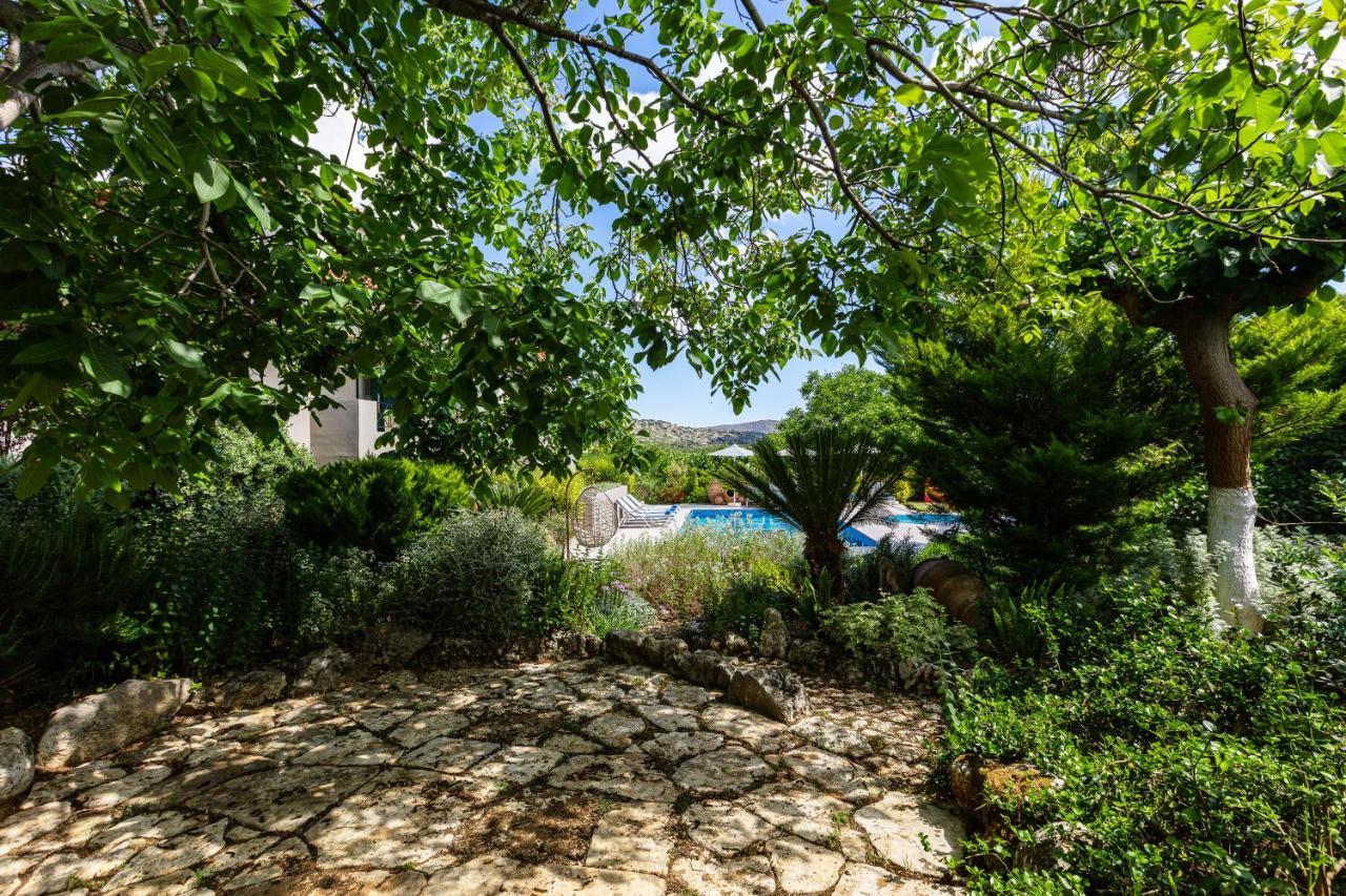 Alonia Villa, Refined Living With 50M2 Private Pool, By Thinkvilla Melidhónion 외부 사진