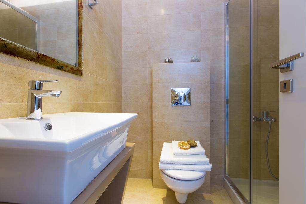 Alonia Villa, Refined Living With 50M2 Private Pool, By Thinkvilla Melidhónion 객실 사진