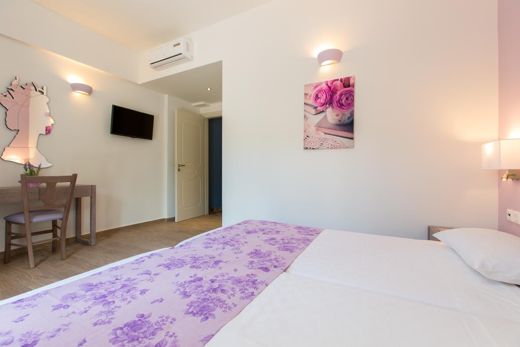 Alonia Villa, Refined Living With 50M2 Private Pool, By Thinkvilla Melidhónion 객실 사진
