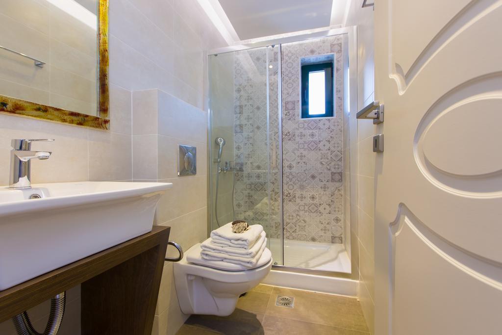 Alonia Villa, Refined Living With 50M2 Private Pool, By Thinkvilla Melidhónion 객실 사진